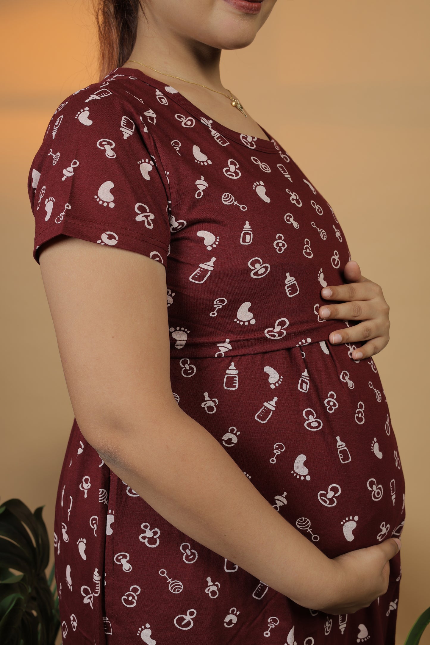 Jammies Haven Zipless Cotton Feeding & Nursing Gown in Maroon | ILTFBM01
