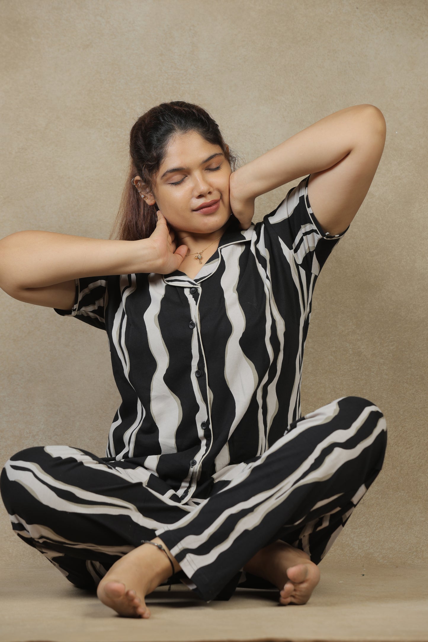Jammies Haven Premium Pajama Set in Black | 6761A