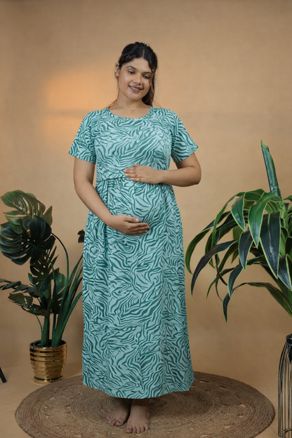 Jammies Haven Zipless Cotton Feeding & Nursing Gown – Tiger Stripe